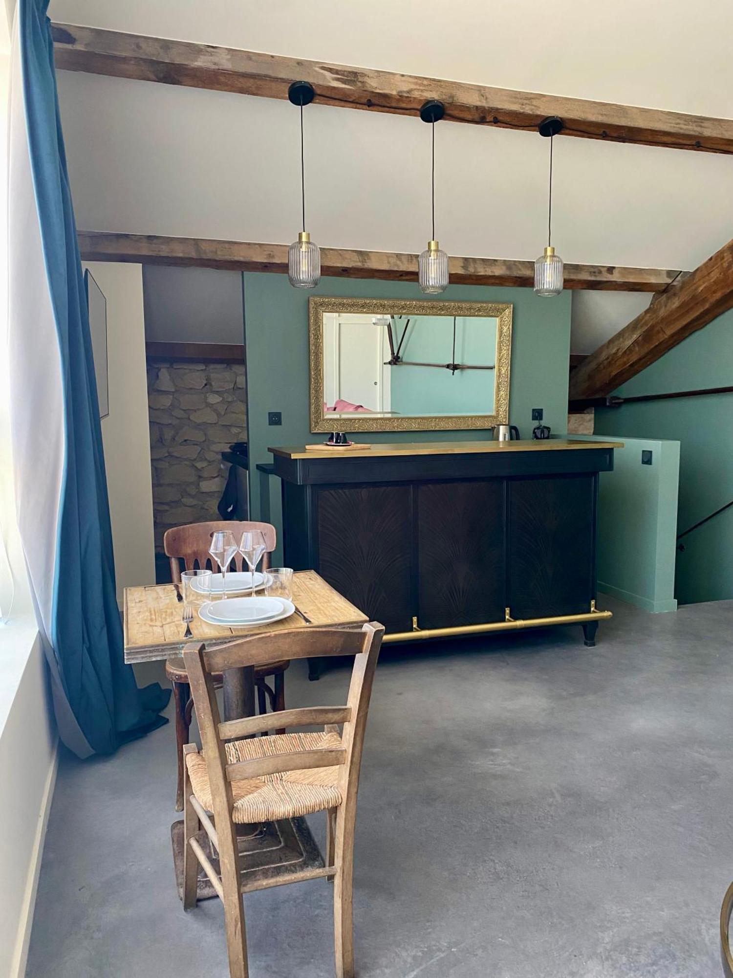 Loft Maison Fluide Aigues-Mortes Exterior photo